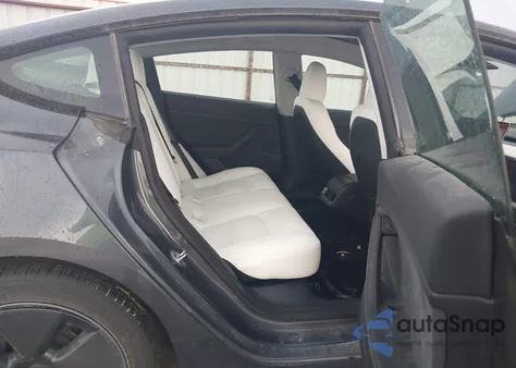 2023 Tesla Model 3 Long Range Dual Motor All-Wheel Drive z USA, uszkodzony, nr VIN 5YJ3E1EB1PF662700